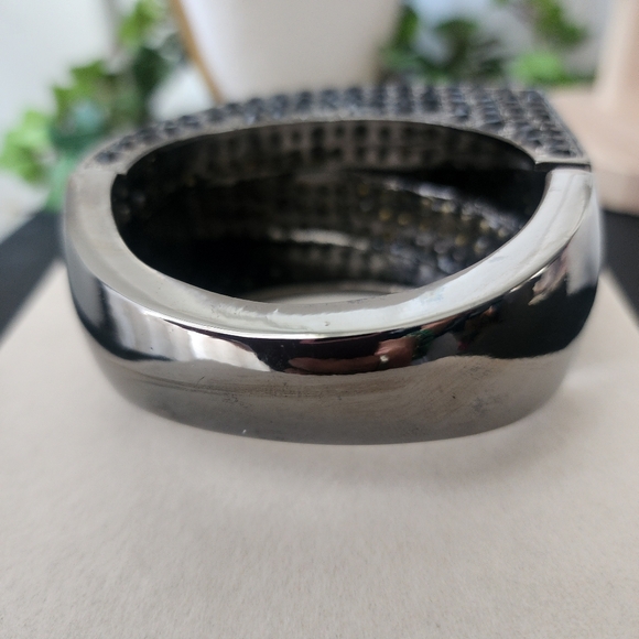 Unique Gunmetal Asymmetrical Crystal Statement Clamper Hinge Bracelet - Picture 8 of 13